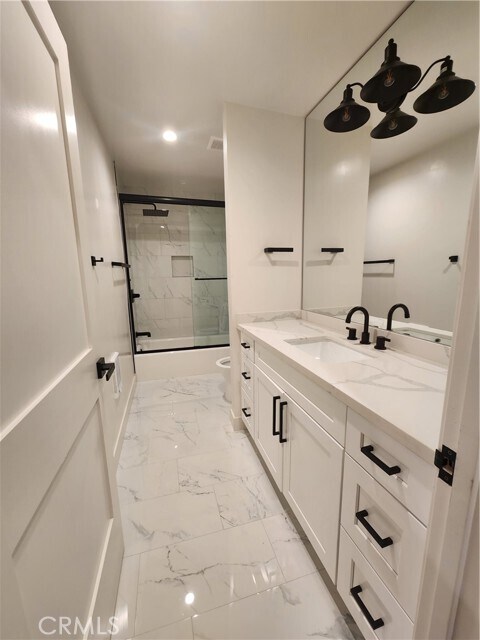 Building Photo - 120 S Francisca Ave