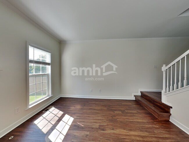 Building Photo - 3047 Romain Trail