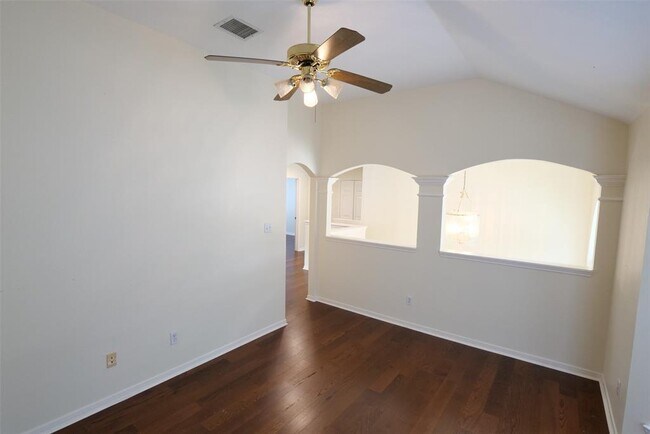 Building Photo - 23822 Hopewell Dr