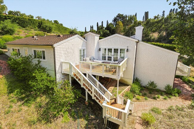 Building Photo - 4680 Via Carretas