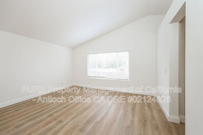 Building Photo - 2332 Weston Ct