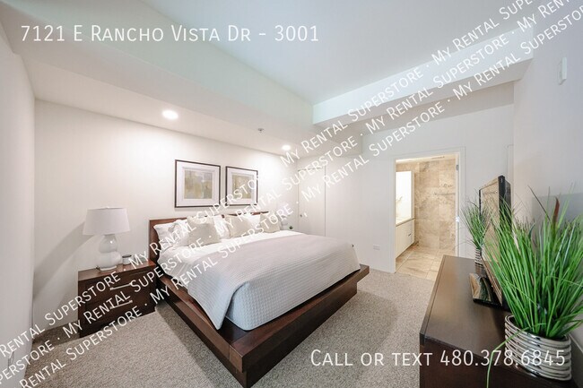 Building Photo - 7121 E Rancho Vista Dr