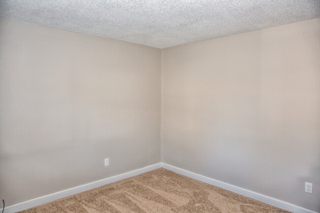 Building Photo - Beautifully Updated Ranch for Rent!