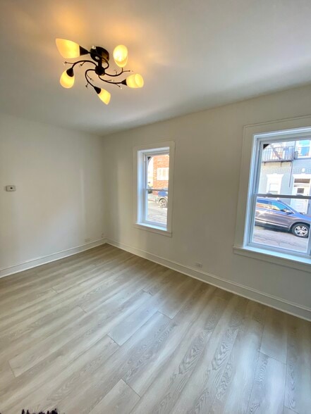 Large Bedroom 1 - 55 Spring St