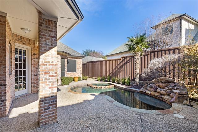 Building Photo - 5276 Longvue Dr