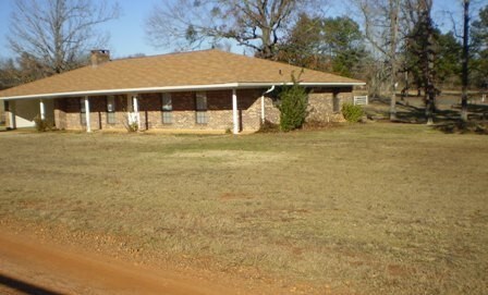 Building Photo - *** BEAUTIFUL BENTON***