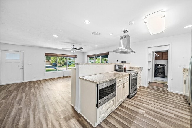 Building Photo - 308 Philadelphia Dr