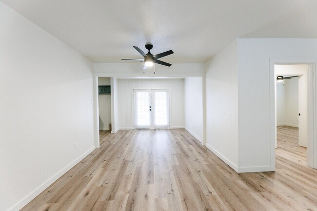 Building Photo - 2712 37th St