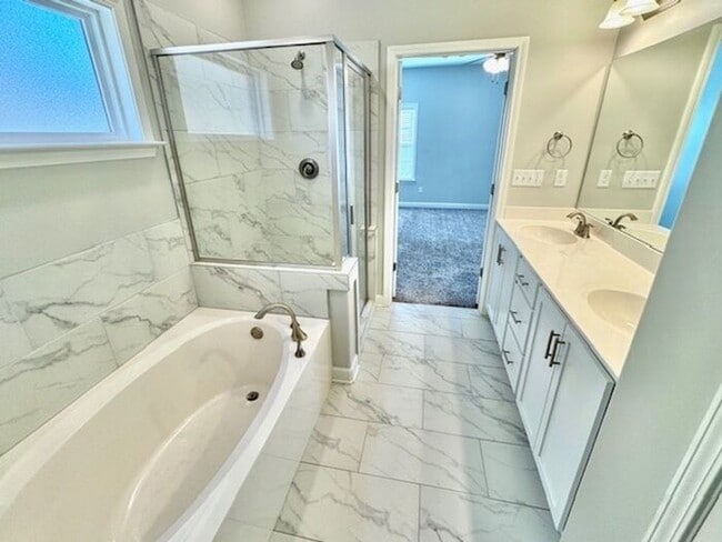 Building Photo - Now Leasing a 4-bedroom 2.5 bath in Byhalia.