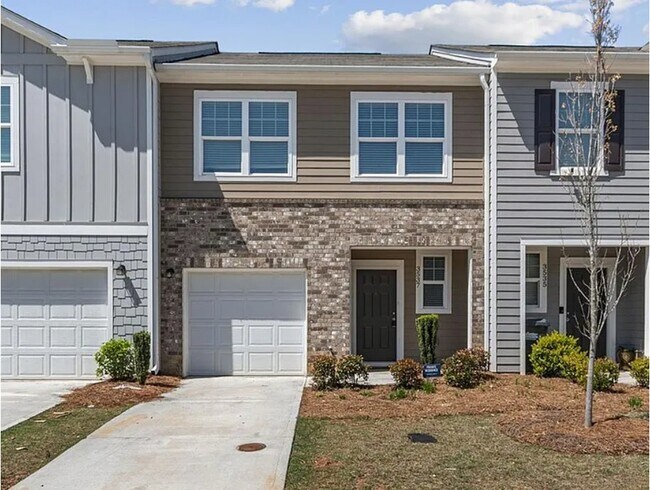 Primary Photo - 3537 Cardinal Dr