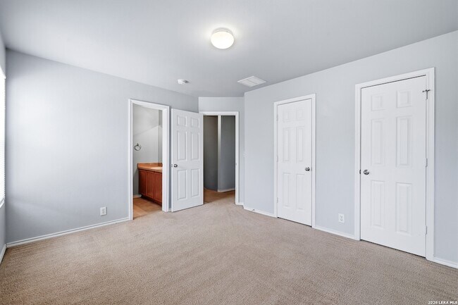 Building Photo - 10302 Lateleaf Oak