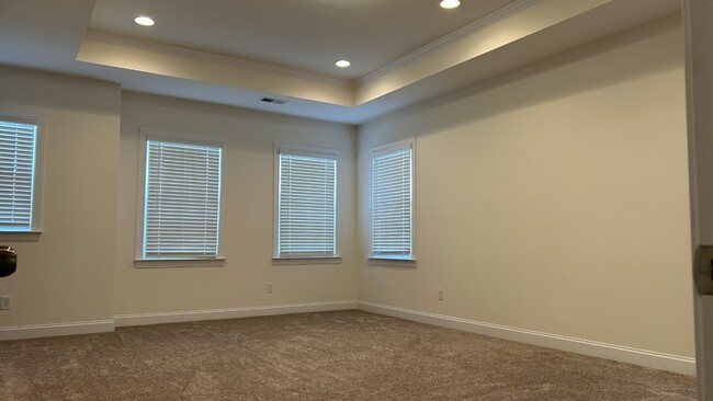 Building Photo - 3013 Haley Cir