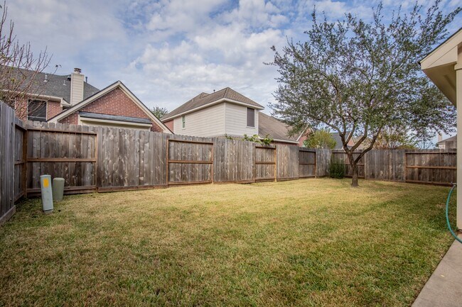 Building Photo - 4823 Zachary Ln