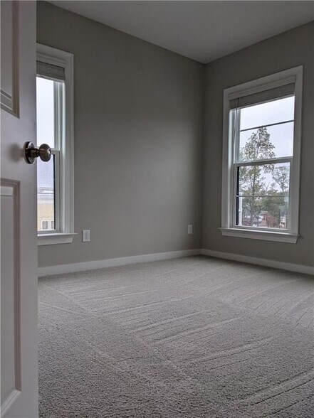 Building Photo - 1160 Ansel Ln NW