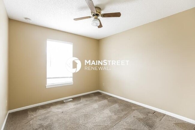 Building Photo - 3 Bedroom Pet-Friendly Home in Raymore, MO...