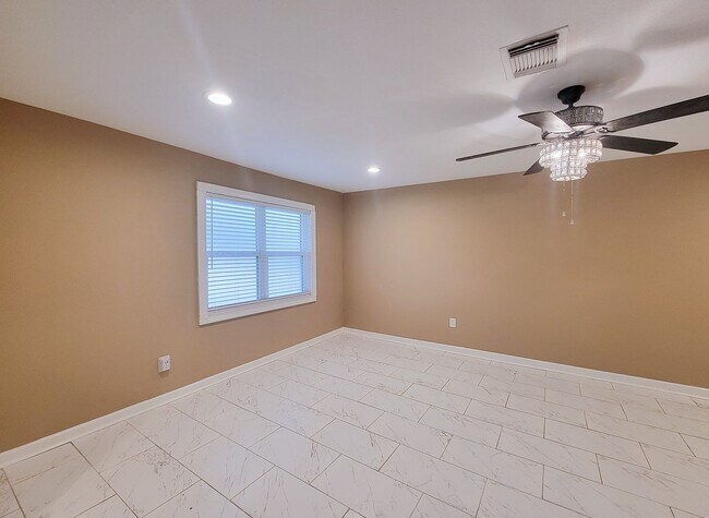 Building Photo - RECENTLY REMODELED 3 BEDROOM 2 BATH LEASE HOME IN SPRING, TEXAS