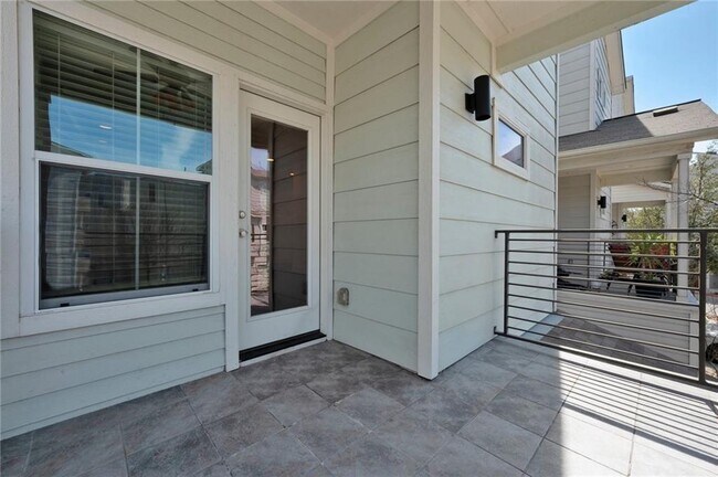 Building Photo - 1105 Euphoria Bend