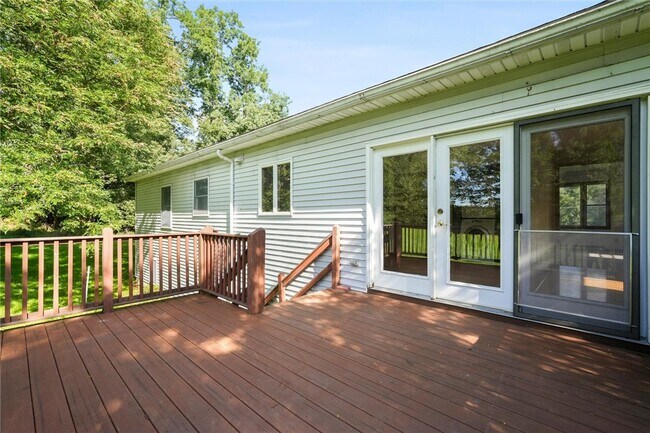 Building Photo - 7151 Podunk Rd