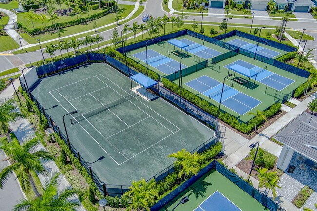 Building Photo - 9901 Regency Wy