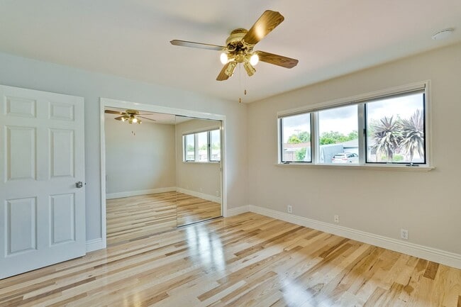 Building Photo - Fully Remodeled Single-Family Home Near Ap...