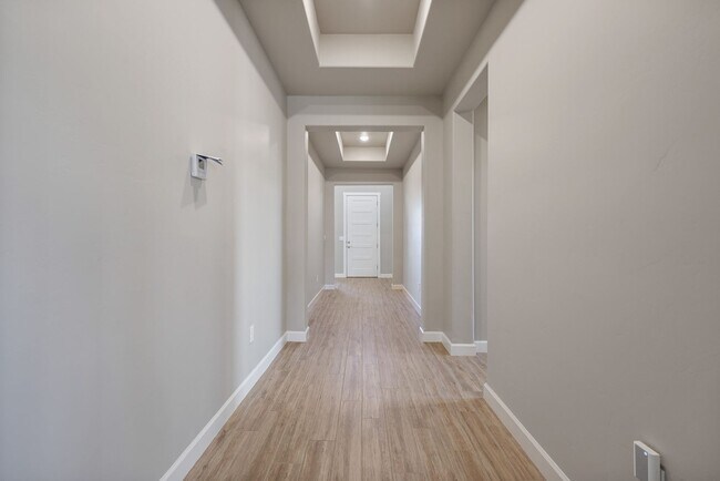 Building Photo - Newer Construction Home located in Mesa Village