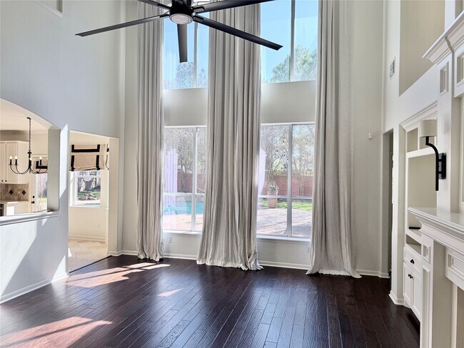 Building Photo - 4907 Falls Canyon Ct