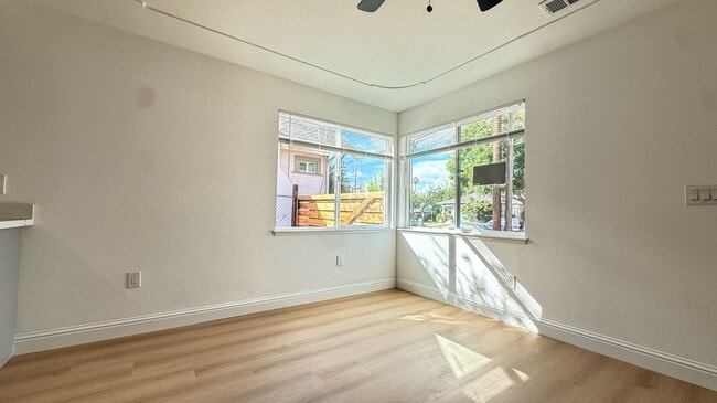 Building Photo - 212 N 17th St