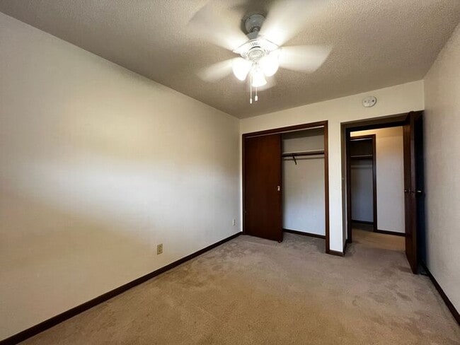 Building Photo - $1,050 | 2 Bedroom, 1 Bathroom Apartment | No Pets | Available for August 10th, 2026 Move In!