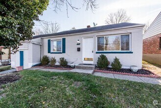 Building Photo - PRICE HILL-NICE 3 BEDROOM 1 BATH RANCH with
