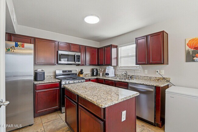 Building Photo - 4613 Al Hernandez St