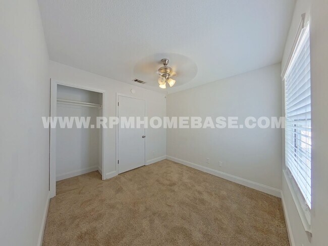 Building Photo - Spacious Dog-Friendly Townhome | Minutes from Eglin AFB & Hurlburt Field