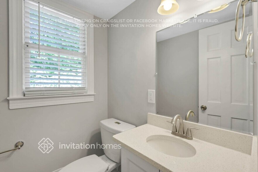 Building Photo - 3801 Northlake Creek Dr