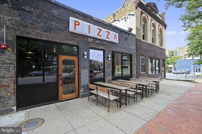 Building Photo - 416 Longfellow St NW