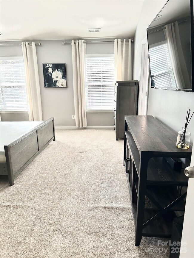 Building Photo - 16732 Prairie Falcon Ln