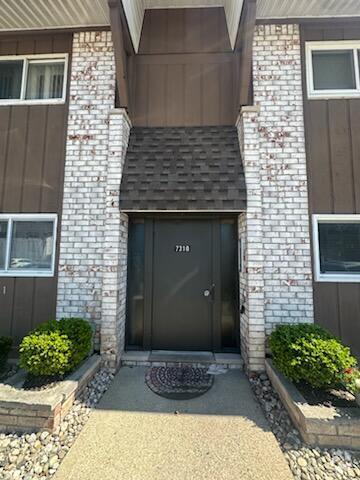 Building Photo - 7310 Woodview St