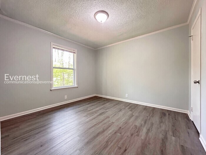 Building Photo - 1174 Alemeda Dr