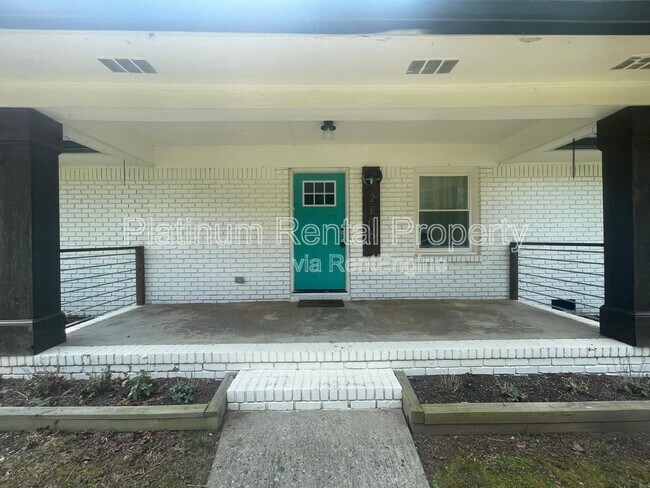 Building Photo - 2216 Shancey Ln