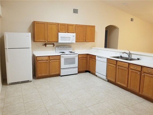 Building Photo - 8025 98th Ct