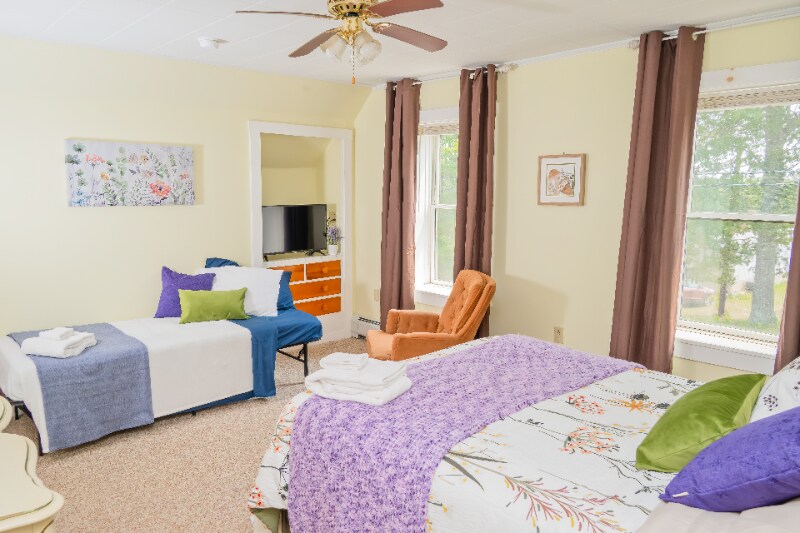 Building Photo - 303 Mccard Rd