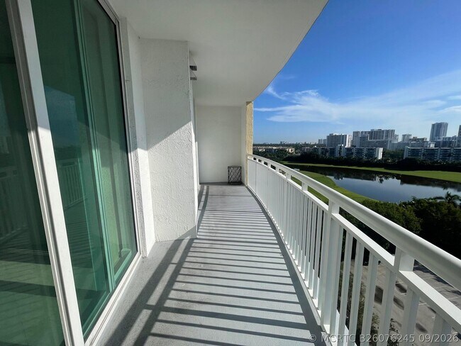Building Photo - 1755 E Hallandale Beach Blvd