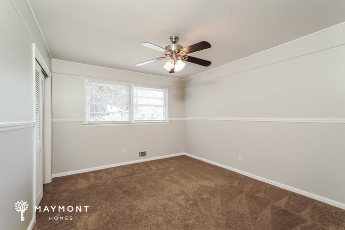 Building Photo - 2118 Cadden Rd