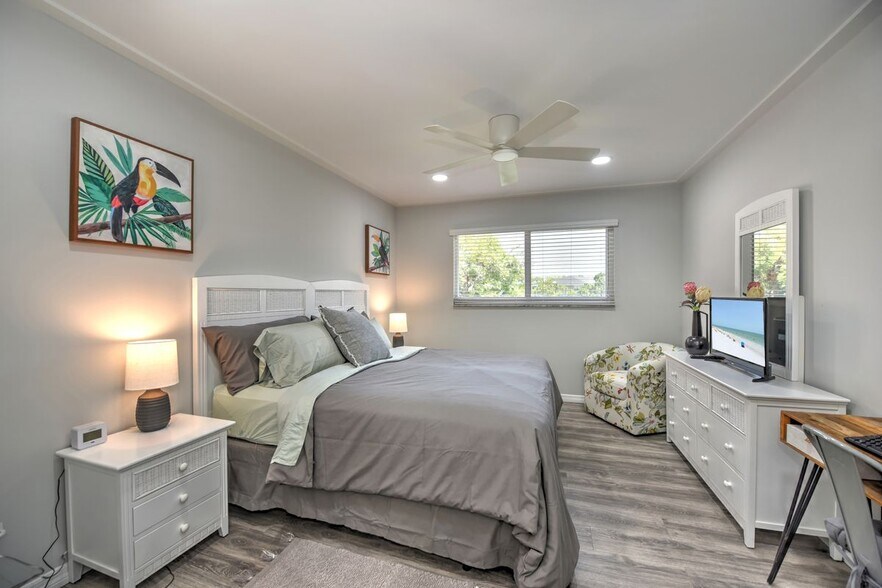 Building Photo - 170 Turtle Lake Ct