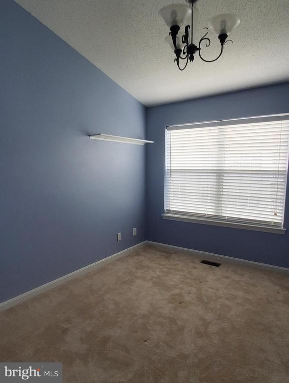 Building Photo - 8202 Catbird Cir