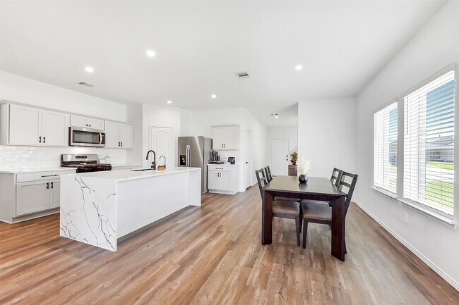 Building Photo - 24222 Sandstone Valley Ln