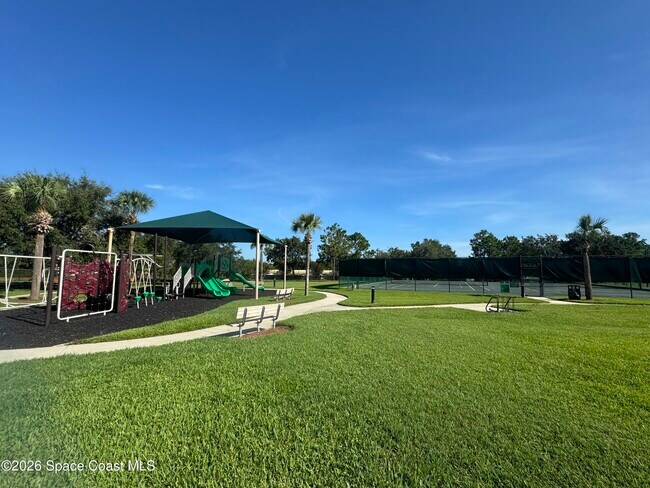 Building Photo - 4726 Four Lakes Dr