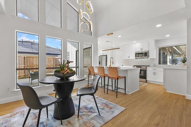 Building Photo - 1203 Edgewood Dr