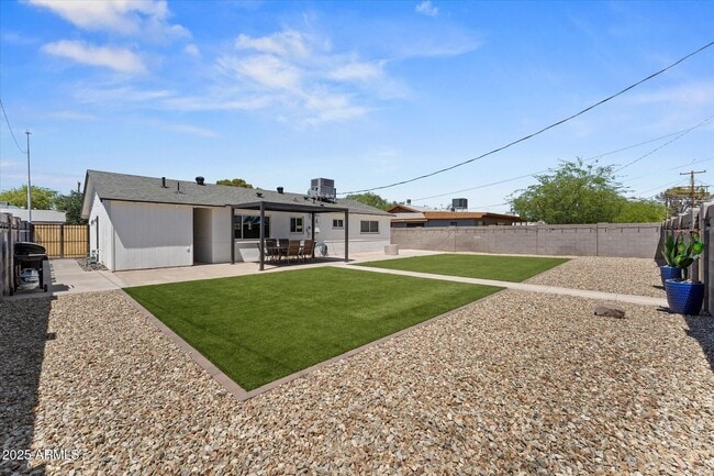 Building Photo - 7531 E Belleview St