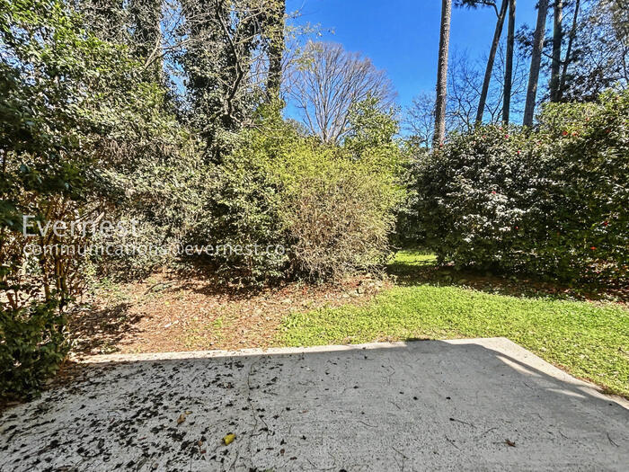 Building Photo - 3829 Captain Dr