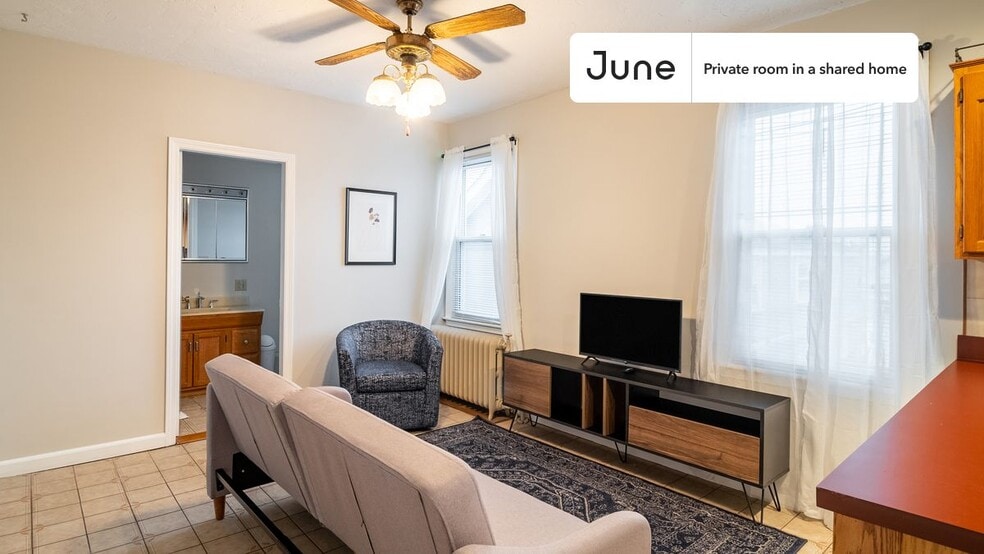 Building Photo - Room in Shared 3 bed/1 bath home in Somerville