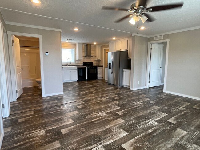Building Photo - Nice 3 Bedroom 2 Bath Home Built in 2021 A...